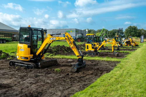 JCB Evax Compact Days 2024 22